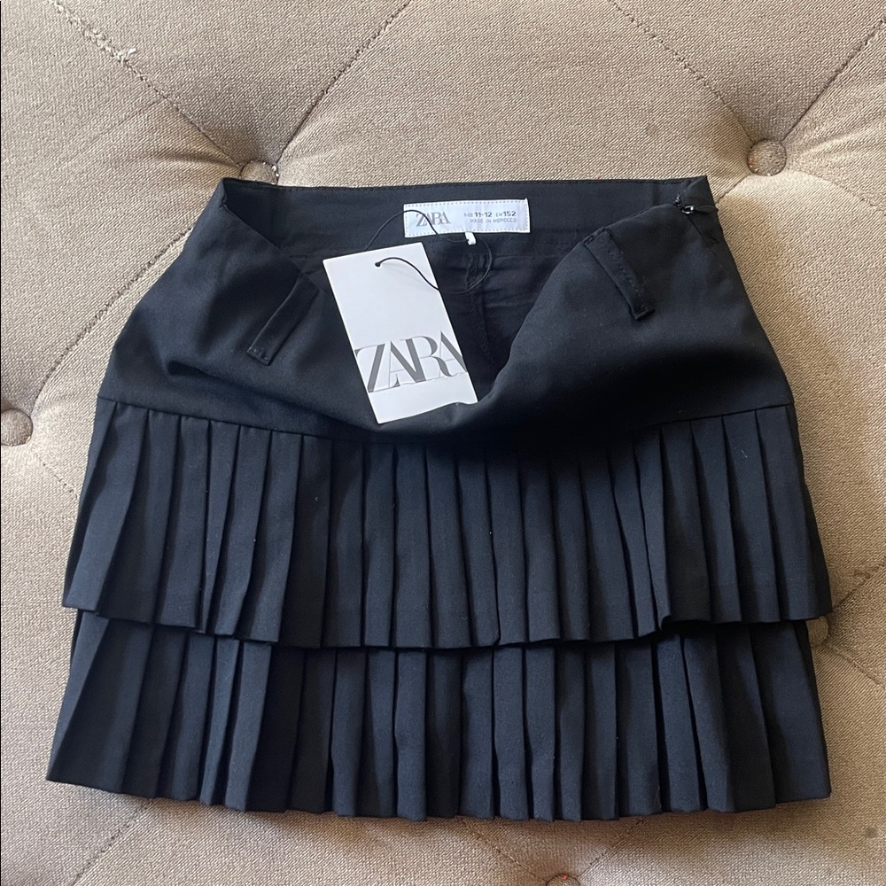 Zara Black Tiered Pleated Mini Skirt with Waistband
